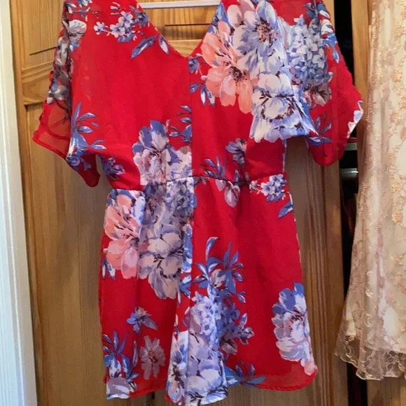 Romper - Picture 2 of 3